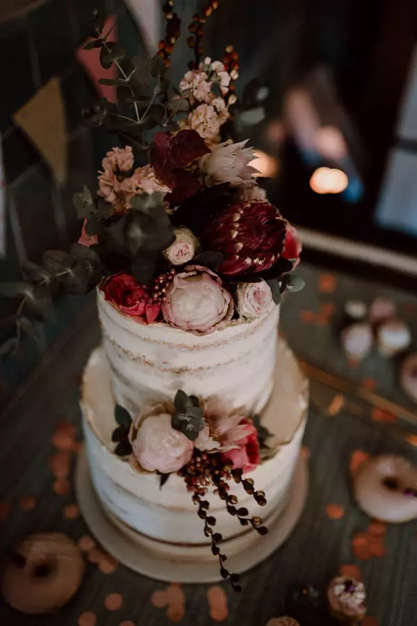 Hochzeitstorte Bluetentraeume Köln Hochzeitsfotograf Sven Hebbinghaus 